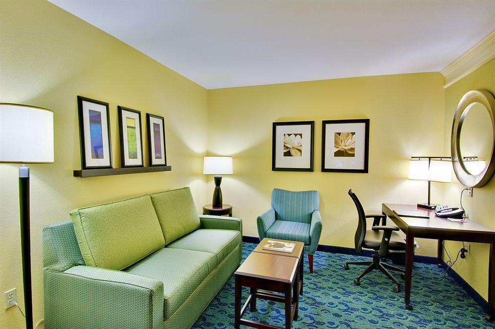 Springhill Suites Birmingham Colonnade מראה חיצוני תמונה