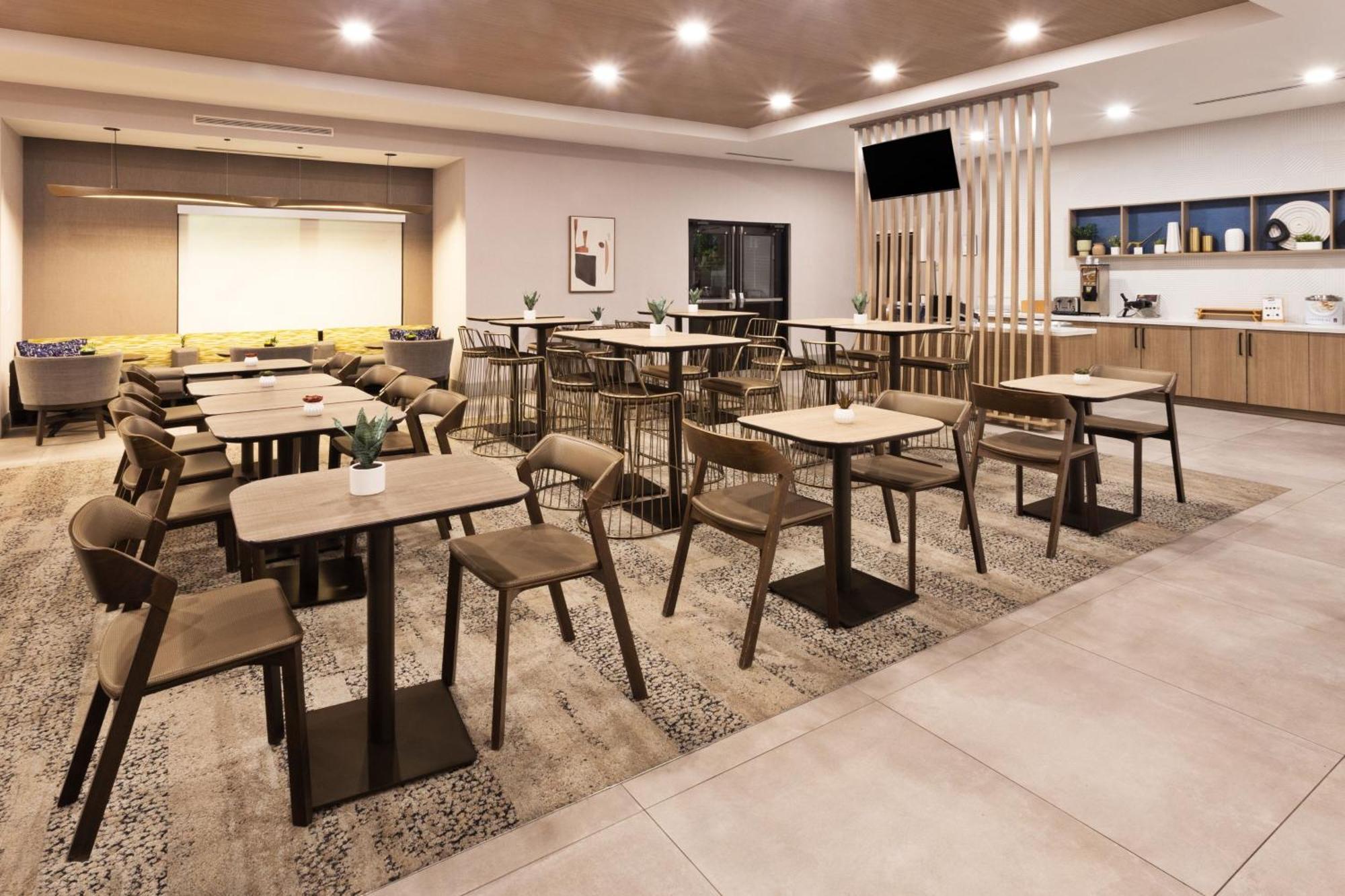 Springhill Suites Birmingham Colonnade מראה חיצוני תמונה