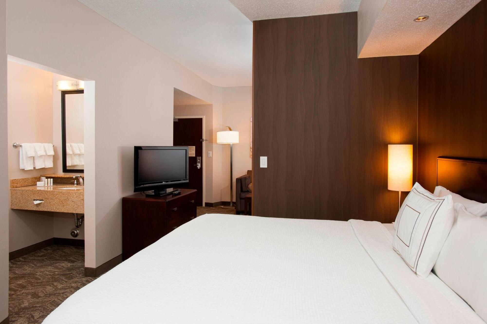 Springhill Suites Birmingham Colonnade מראה חיצוני תמונה