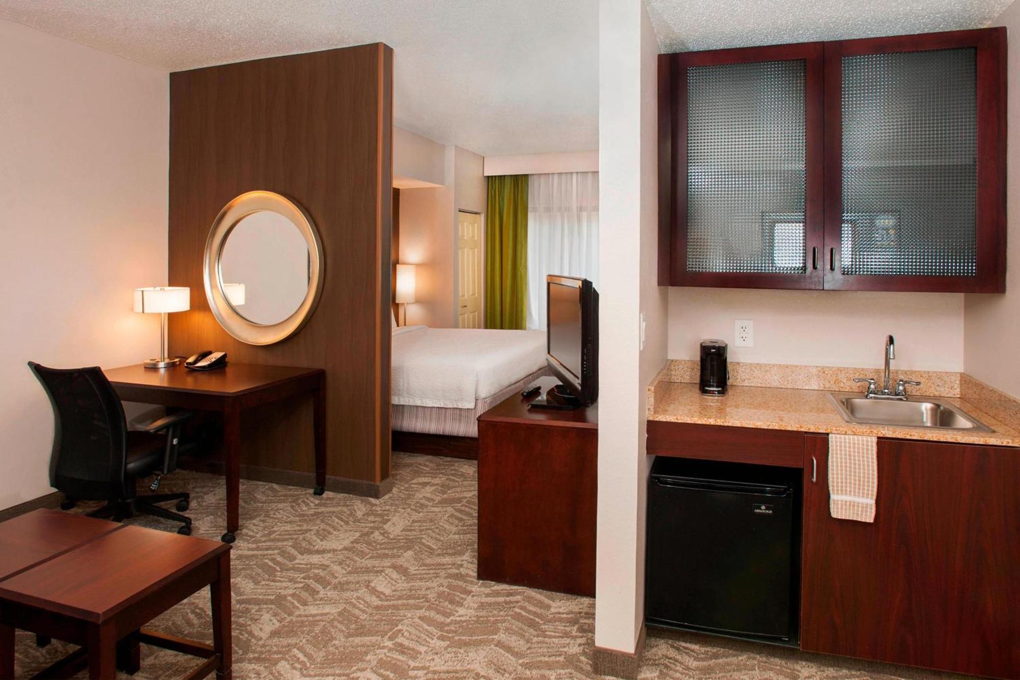 Springhill Suites Birmingham Colonnade מראה חיצוני תמונה