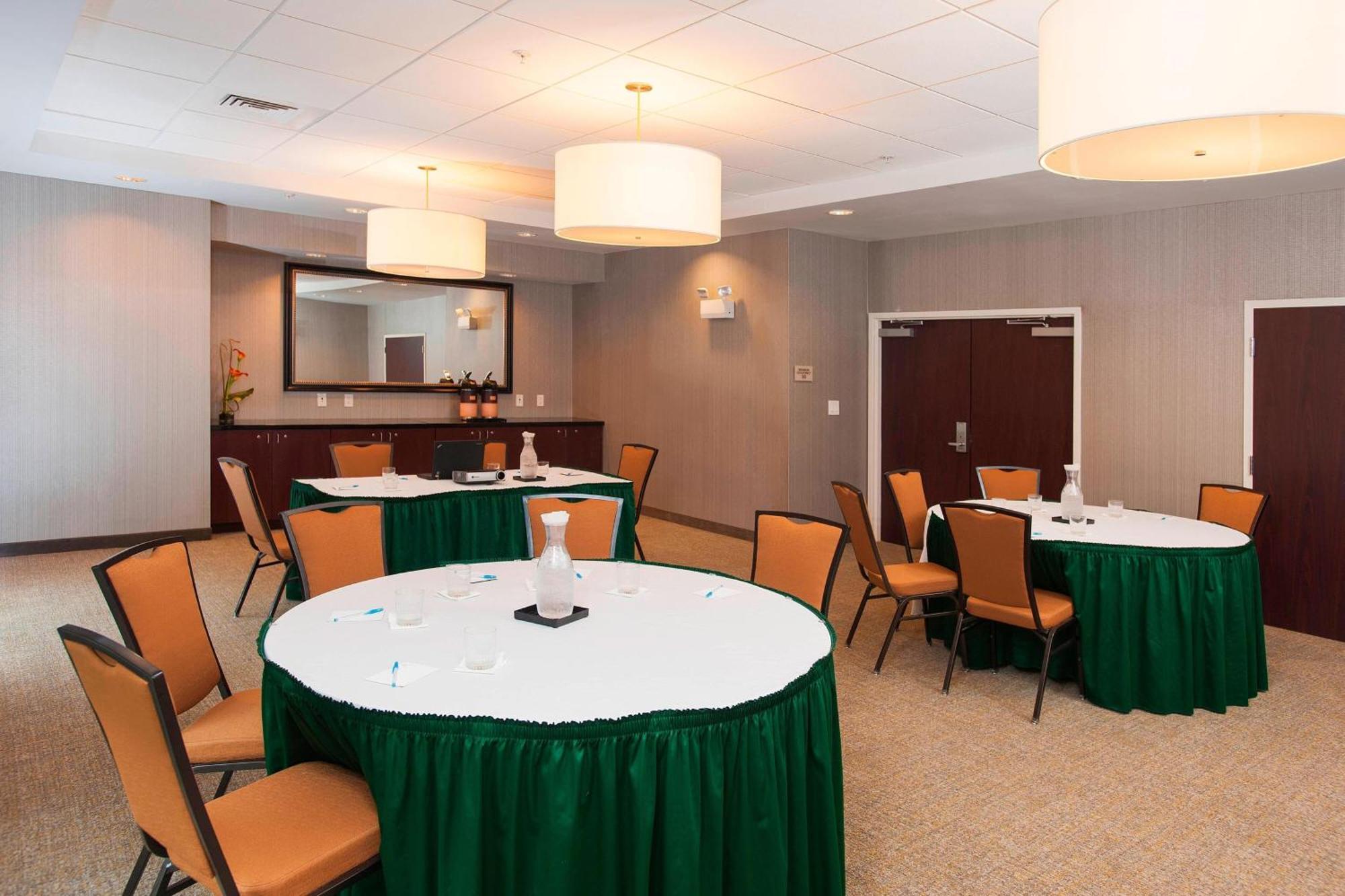 Springhill Suites Birmingham Colonnade מראה חיצוני תמונה