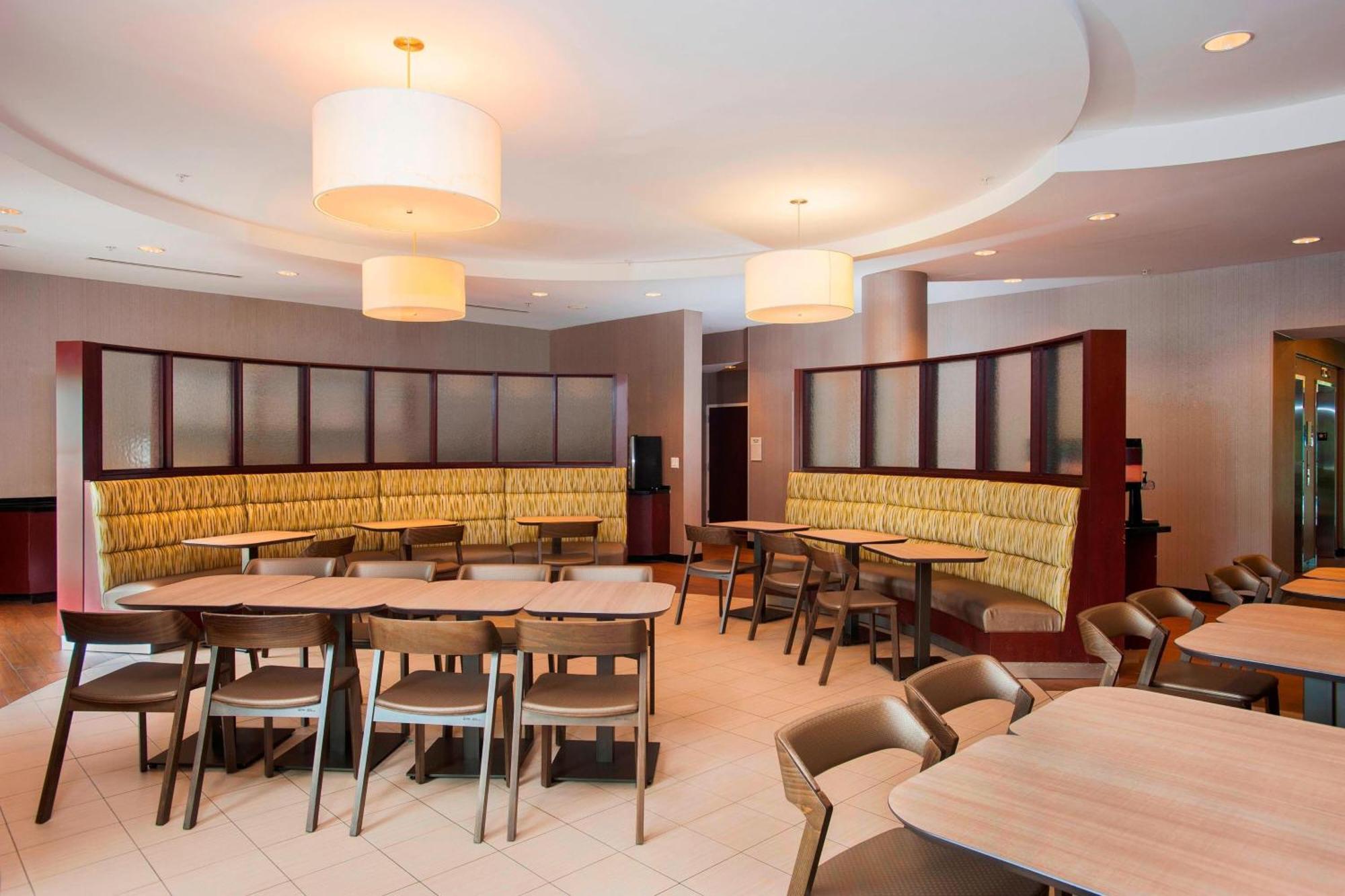 Springhill Suites Birmingham Colonnade מראה חיצוני תמונה