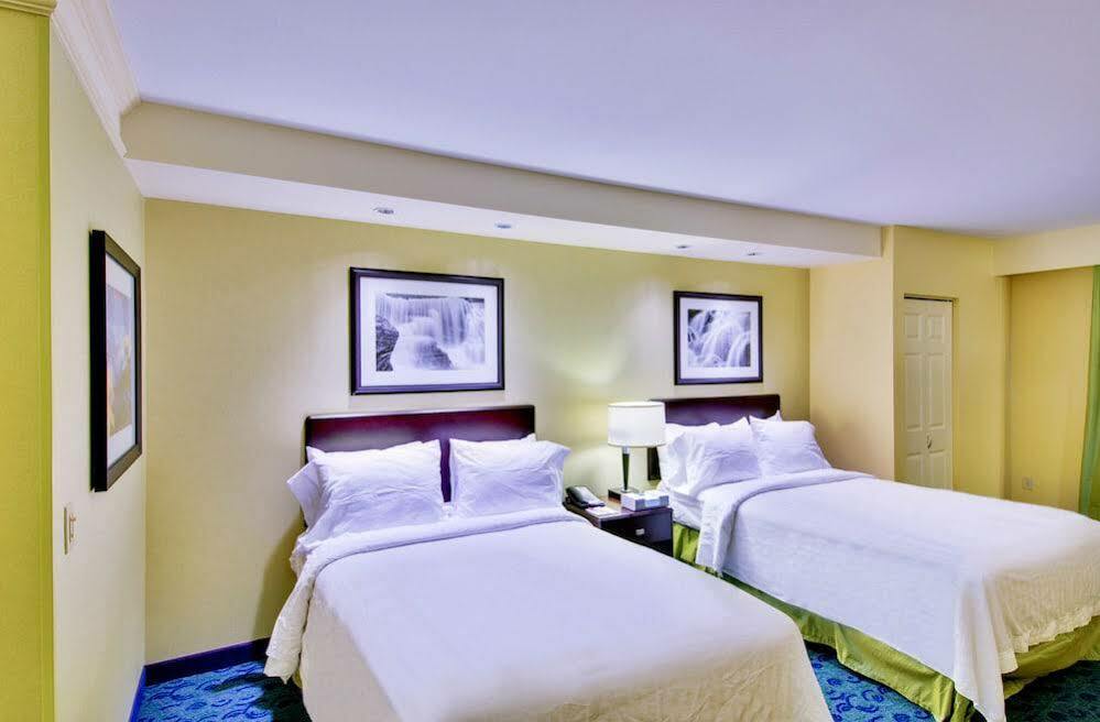 Springhill Suites Birmingham Colonnade מראה חיצוני תמונה